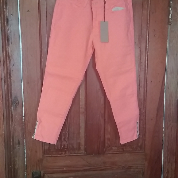 Women Levi's - Picture 2 of 5